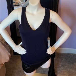 Sleeveless sweater tank top with v neck